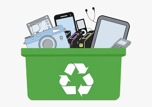 Cutie plină cu deșeuri electrice și electronice pregătite pentru reciclare și colectare responsabilă